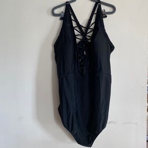 Torrid size 6 one piece swimsuit black